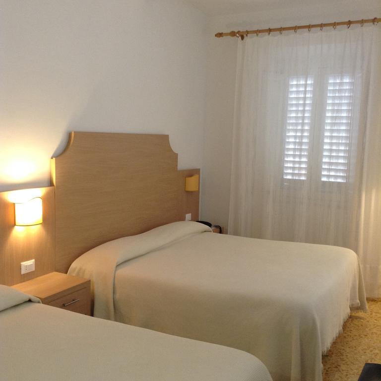 Albergo Giugni Prato  Exterior foto